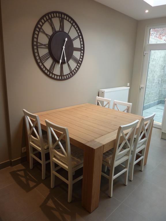 Aimee Villa Ieper Room photo