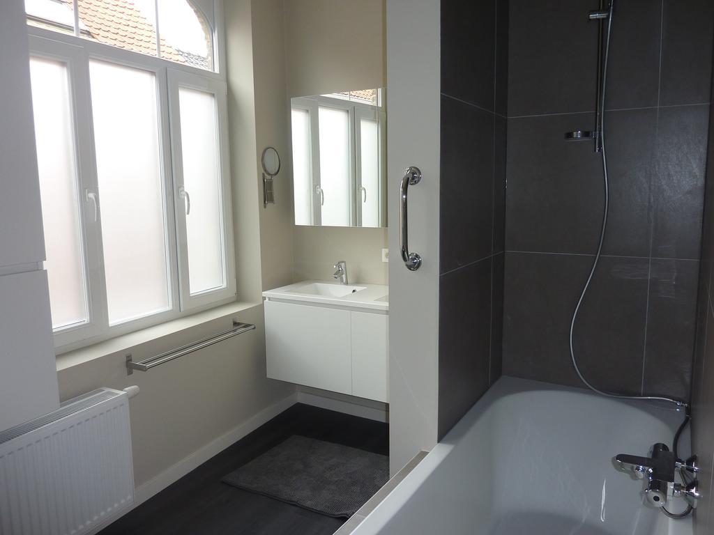Aimee Villa Ieper Room photo